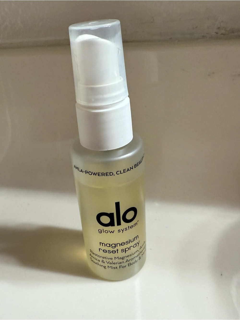 Alo Glow System Magnesium Reset Spray TRAVEL SIZE 1.7 oz 50 ml Alo Soothing Mist